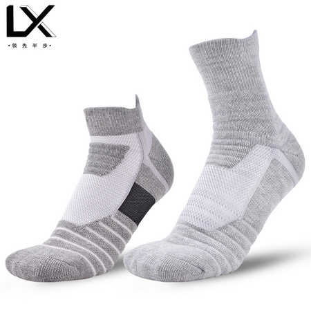 领先半步 1813 男士篮球袜子