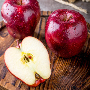 甘肃花牛苹果 红蛇果 5斤