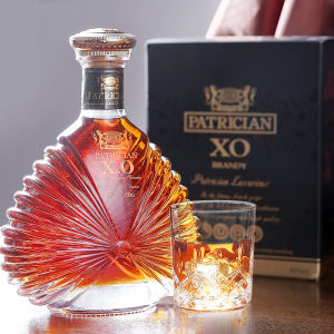 派斯顿 法国XO 白兰地 洋酒 40度 700ml 送酒杯 88元包邮