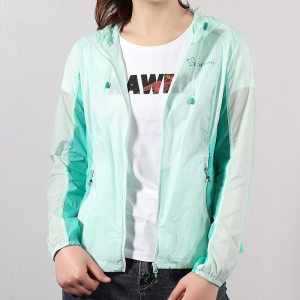 探路者 2020款 女薄款透气皮肤风衣